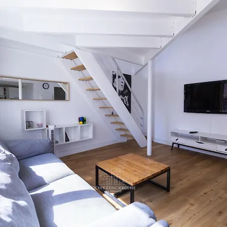 Sur Les Toits Du Vieux Port Avec Terrasse Apartamento
