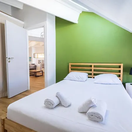 Apartment Sur Les Toits Du Vieux Port Avec Terrasse *